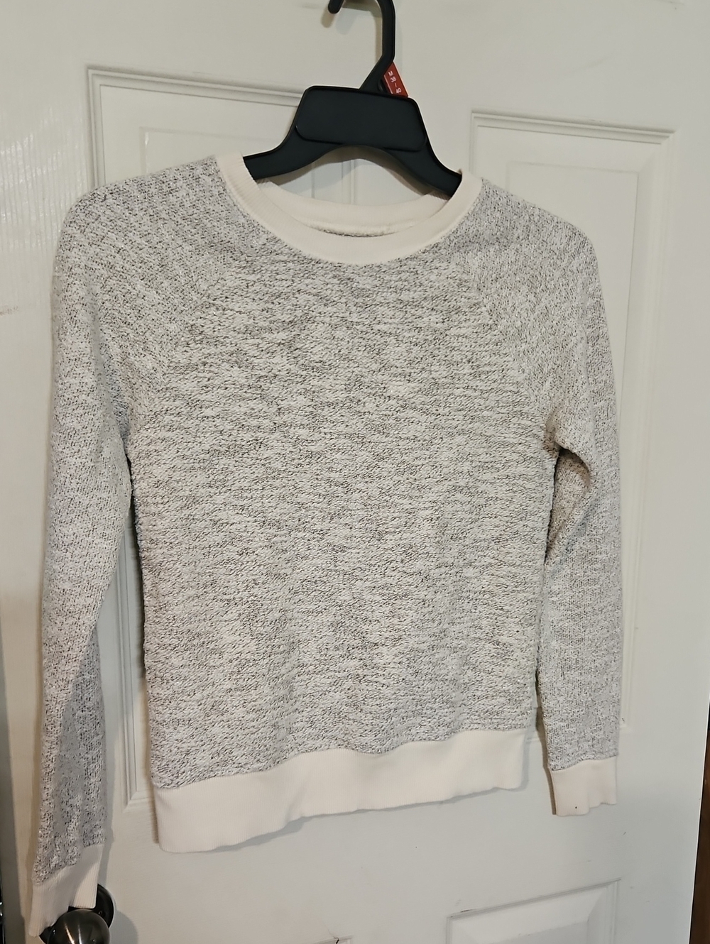 AERIE CREAM/SPARKLE SWEATSHIRT: GOOD CONDITION: SIZE XS